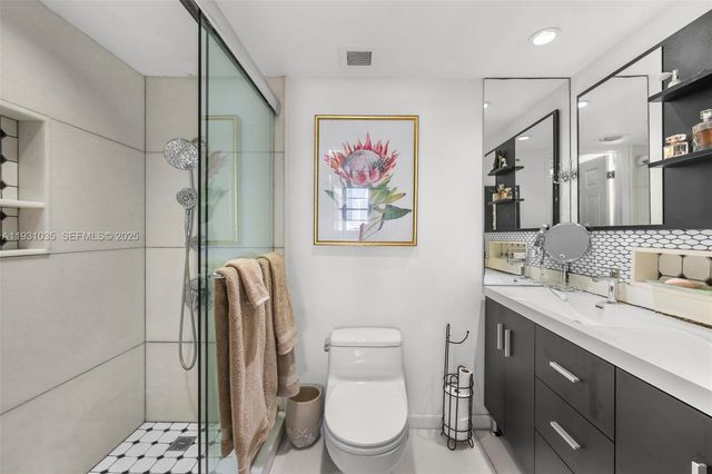 6770 Indian Creek Dr 7B, Miami Beach, FL 33141