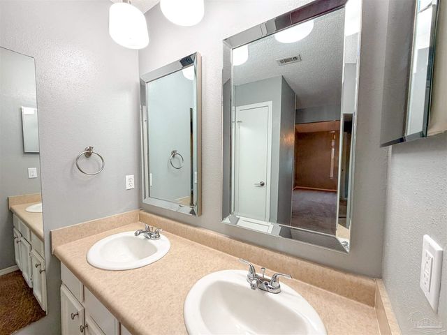 2299 Scenic Hwy P8, Pensacola, FL 32503