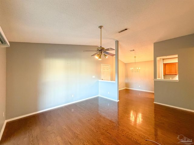 2299 Scenic Hwy P8, Pensacola, FL 32503