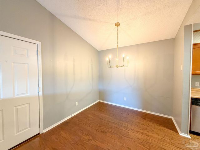 2299 Scenic Hwy P8, Pensacola, FL 32503