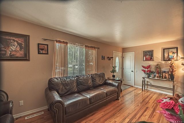 1118 Maxwell St, Colorado Springs, CO 80906