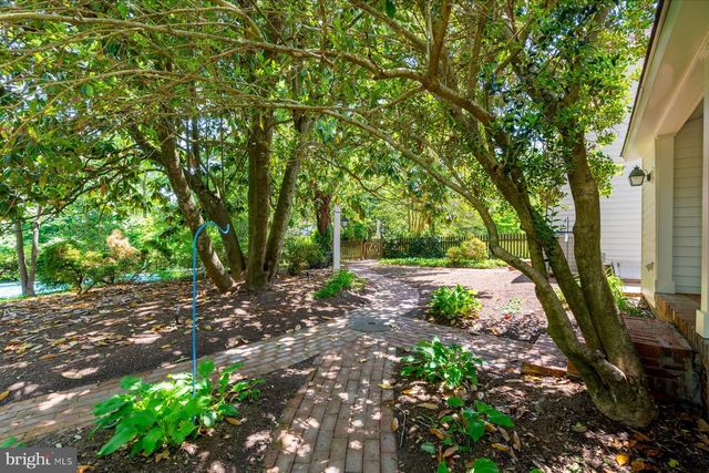 5503 BROOKS WOODS RD, Lothian, MD 20711