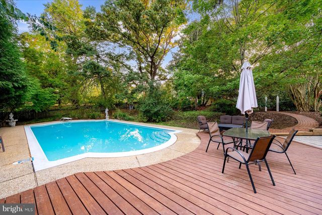 5503 BROOKS WOODS RD, Lothian, MD 20711