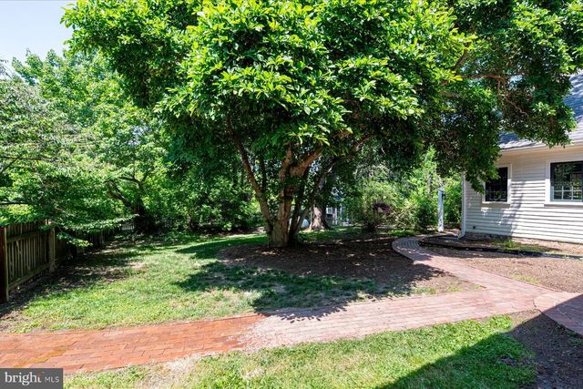 5503 BROOKS WOODS RD, Lothian, MD 20711