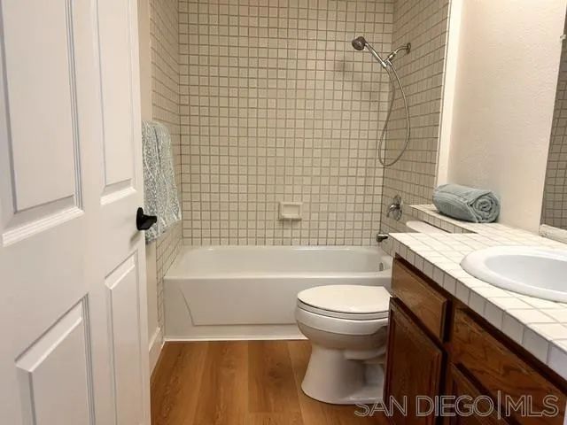 17426 Fairlie, San Diego, CA 92128