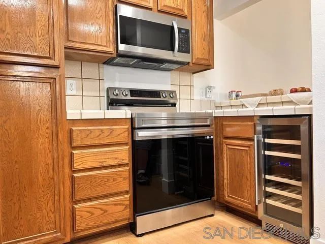 17426 Fairlie, San Diego, CA 92128