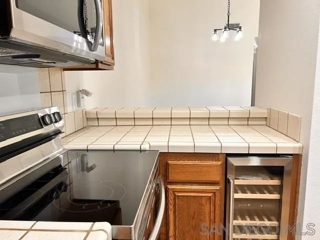 17426 Fairlie, San Diego, CA 92128