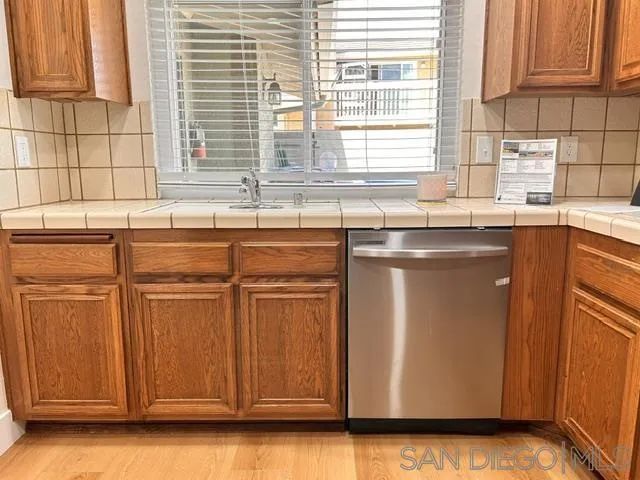 17426 Fairlie, San Diego, CA 92128