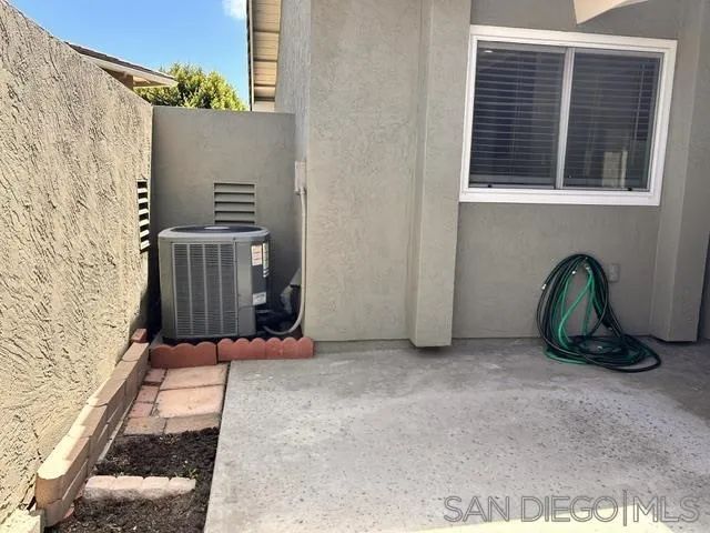 17426 Fairlie, San Diego, CA 92128