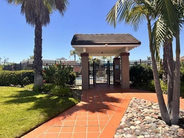 17426 Fairlie, San Diego, CA 92128