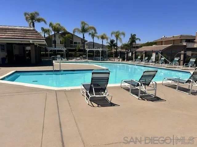 17426 Fairlie, San Diego, CA 92128