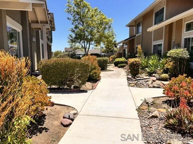 17426 Fairlie, San Diego, CA 92128