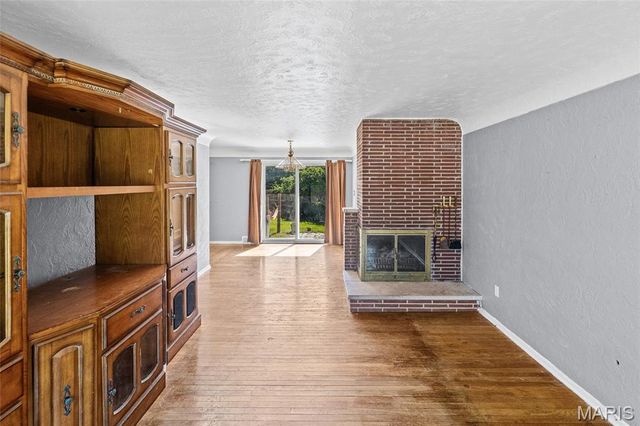 2303 Fairview Drive, Alton, IL 62002