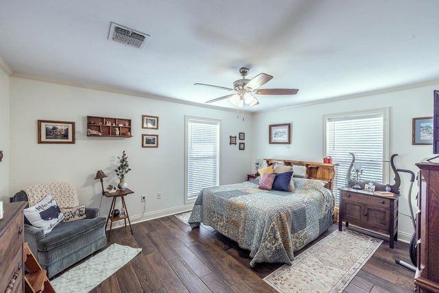 4167 Bayouside Dr, Houma, LA 70363