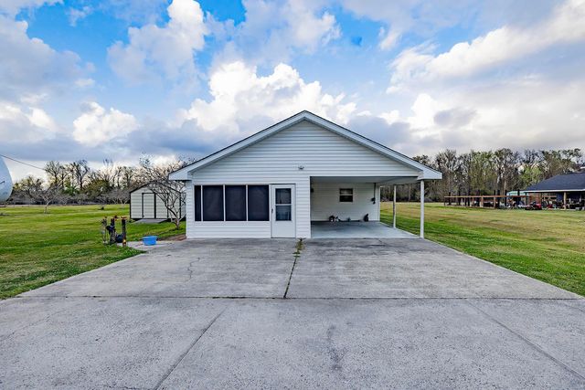 4167 Bayouside Dr, Houma, LA 70363