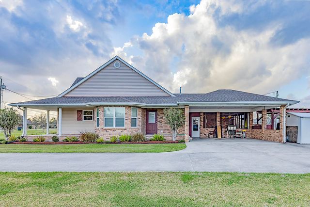 4167 Bayouside Dr, Houma, LA 70363