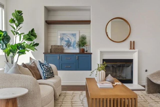 10553 Hollingsworth Way, San Diego, CA 92127
