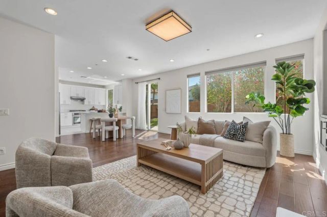 10553 Hollingsworth Way, San Diego, CA 92127