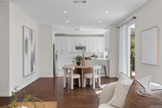 10553 Hollingsworth Way, San Diego, CA 92127