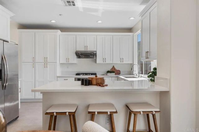 10553 Hollingsworth Way, San Diego, CA 92127
