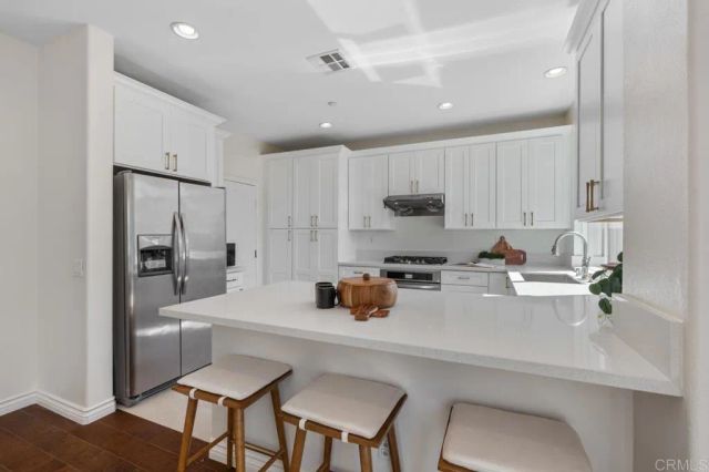 10553 Hollingsworth Way, San Diego, CA 92127