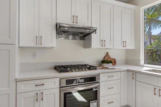 10553 Hollingsworth Way, San Diego, CA 92127