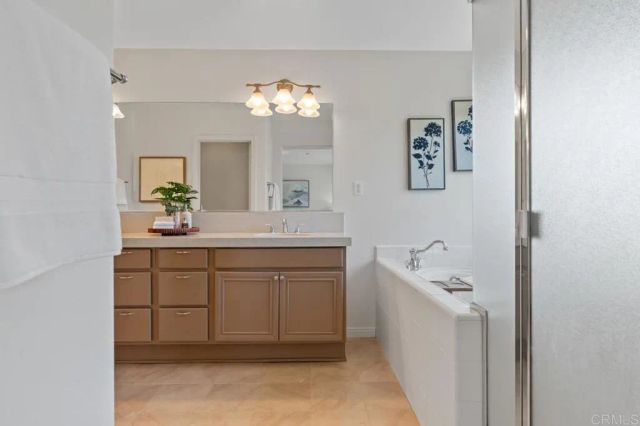 10553 Hollingsworth Way, San Diego, CA 92127