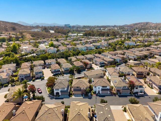 10553 Hollingsworth Way, San Diego, CA 92127