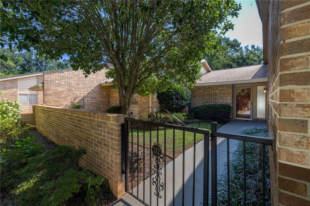 312 Downs Boulevard, Clemson, SC 29631