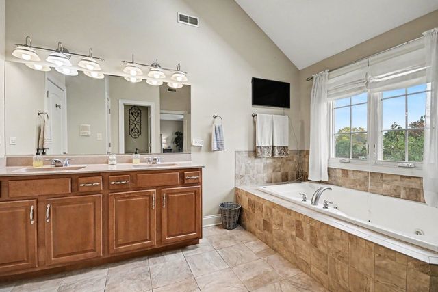 1750 Edmonds Avenue, New Lenox, IL 60451