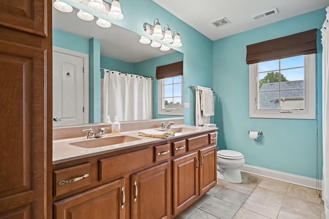 1750 Edmonds Avenue, New Lenox, IL 60451