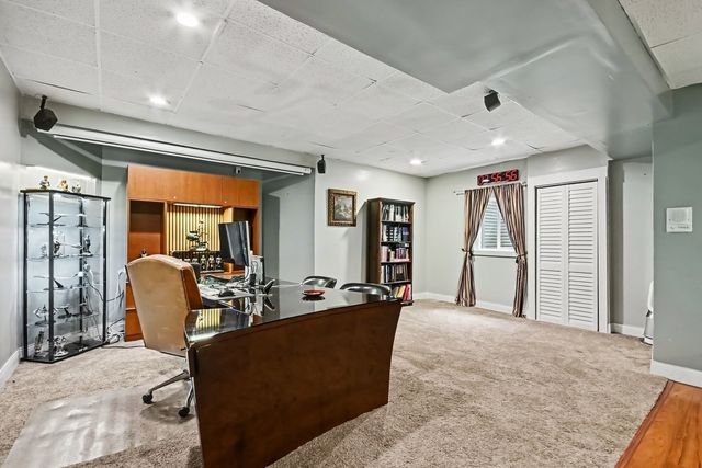 1750 Edmonds Avenue, New Lenox, IL 60451