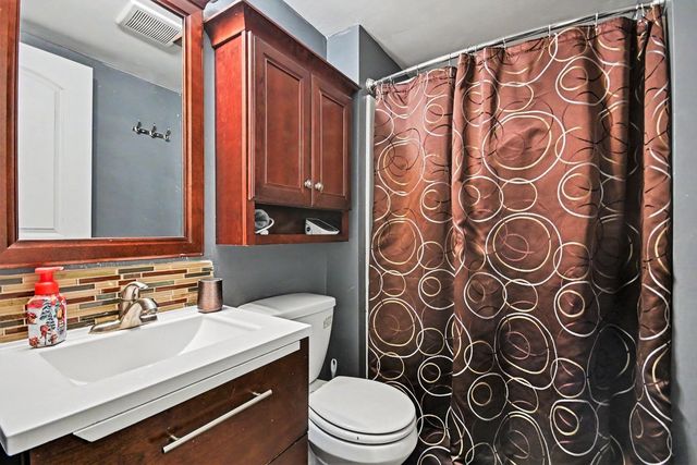 1750 Edmonds Avenue, New Lenox, IL 60451