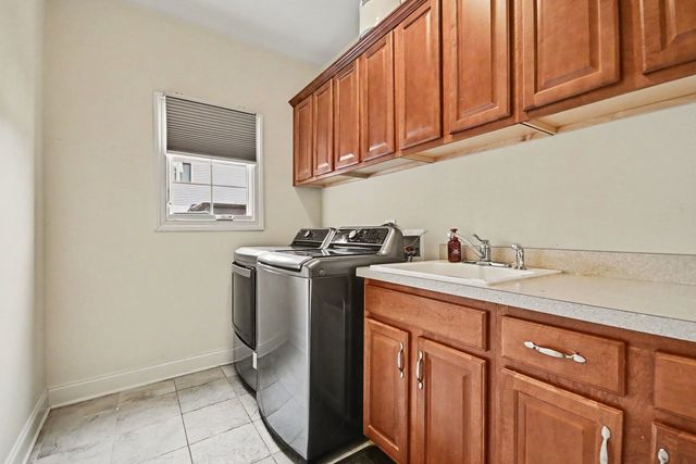 1750 Edmonds Avenue, New Lenox, IL 60451