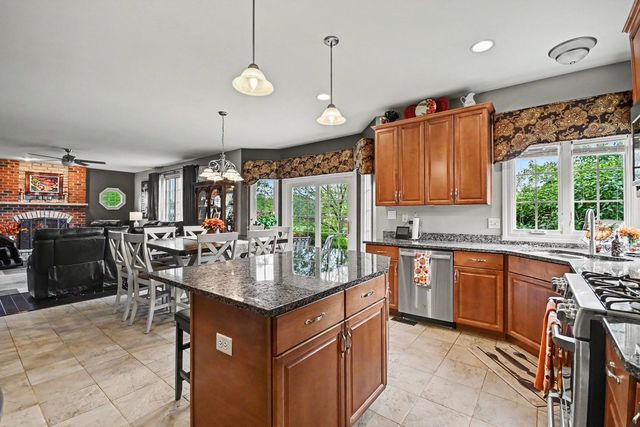 1750 Edmonds Avenue, New Lenox, IL 60451