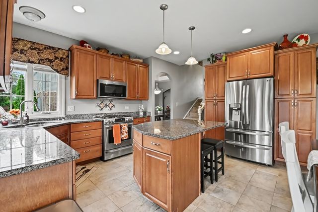 1750 Edmonds Avenue, New Lenox, IL 60451