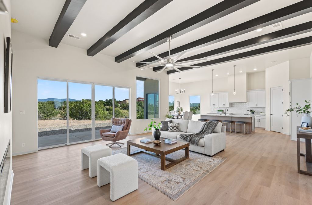 25 Vista Valle Circle, Lamy, NM 87540