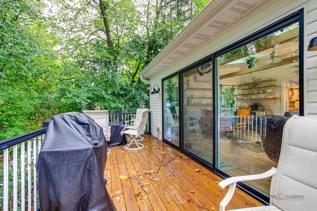 7449 Brentwood Lane, Gurnee, IL 60031