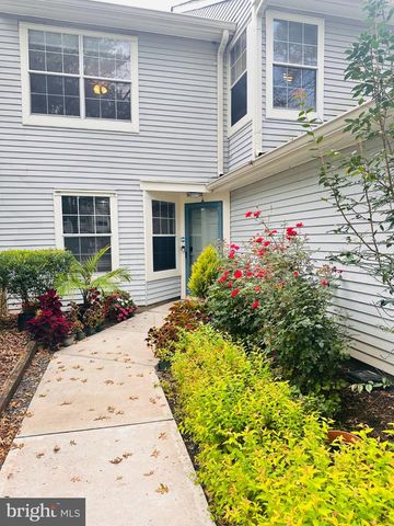 10 COLEBROOK CT, Princeton, NJ 08540