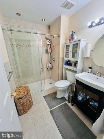 10 COLEBROOK CT, Princeton, NJ 08540