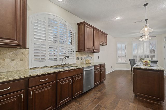 2705 Wind Ridge, Mckinney, TX 75072