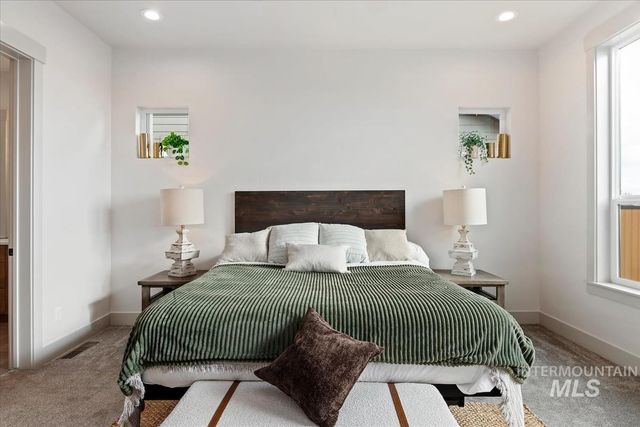 21890 Paint Ave, Star, ID 83669