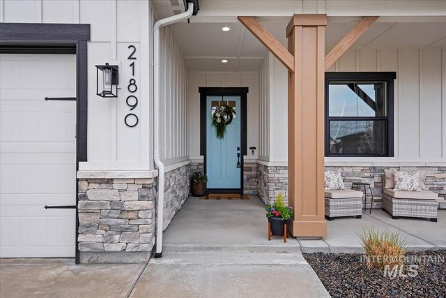 21890 Paint Ave, Star, ID 83669