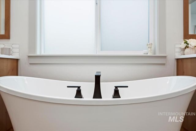 21890 Paint Ave, Star, ID 83669