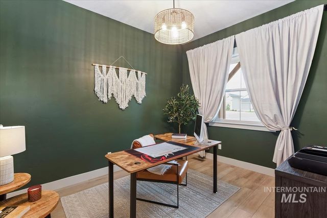 21890 Paint Ave, Star, ID 83669