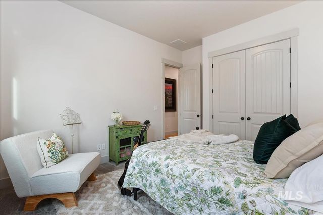 21890 Paint Ave, Star, ID 83669