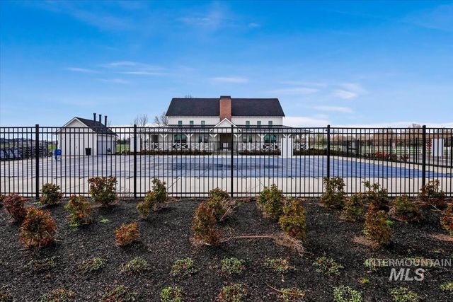 21890 Paint Ave, Star, ID 83669