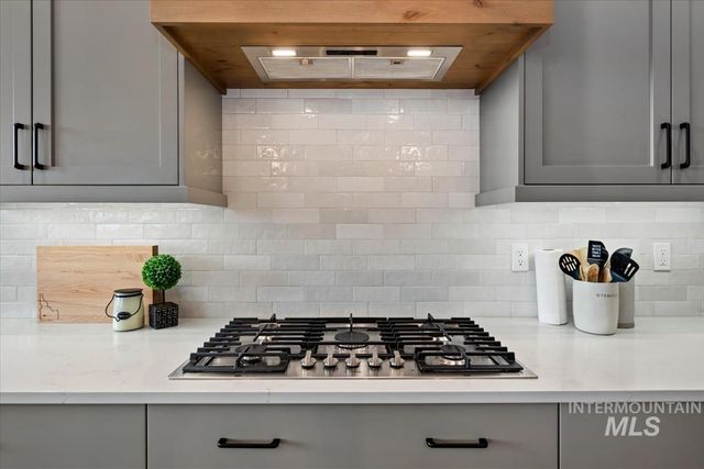 21890 Paint Ave, Star, ID 83669