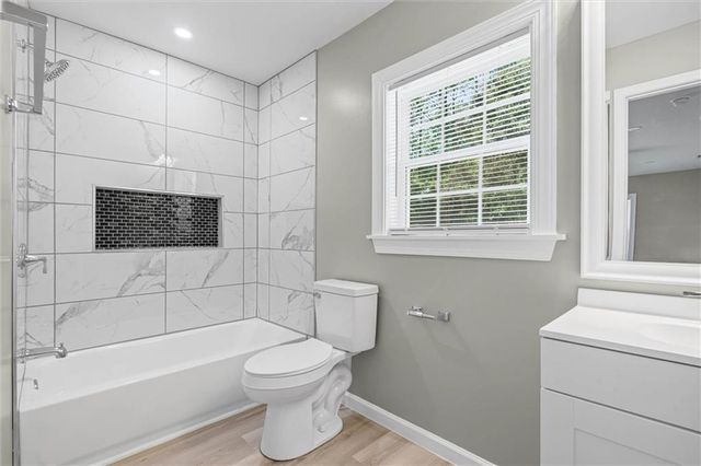 2558 Farnell Drive, Mobile, AL 36605