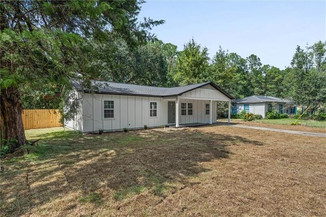 2558 Farnell Drive, Mobile, AL 36605